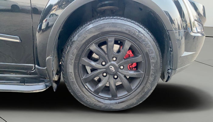 2019 Mahindra XUV500 W9, Diesel, Manual, 56,437 km, Right Front Wheel