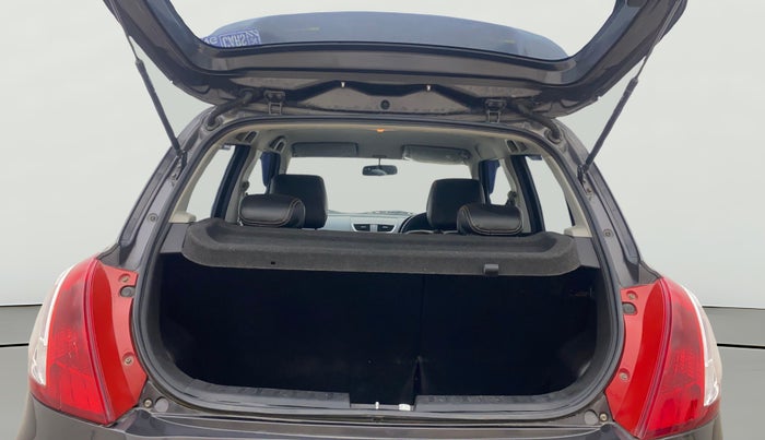 2015 Maruti Swift VDI, Diesel, Manual, 1,49,705 km, Boot Open Zoomed View