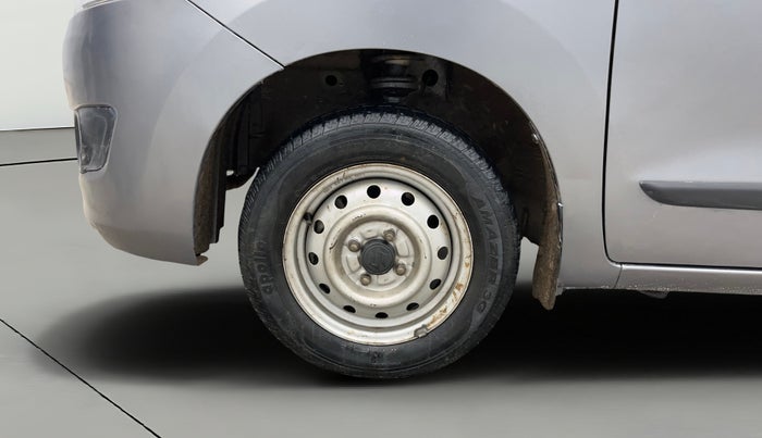 2017 Maruti Wagon R 1.0 LXI, Petrol, Manual, 22,951 km, Left Front Wheel
