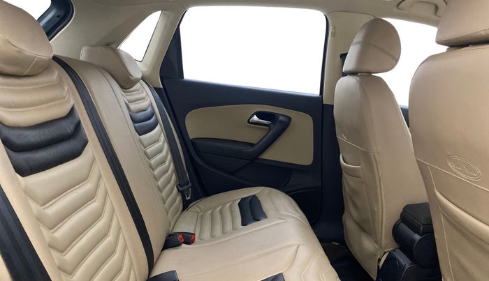 2017 Volkswagen Polo HIGHLINE1.5L, Diesel, Manual, 96,934 km, Right Side Rear Door Cabin