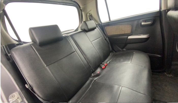 2013 Maruti Wagon R 1.0 VXI, Petrol, Manual, 38,690 km, Right Side Rear Door Cabin