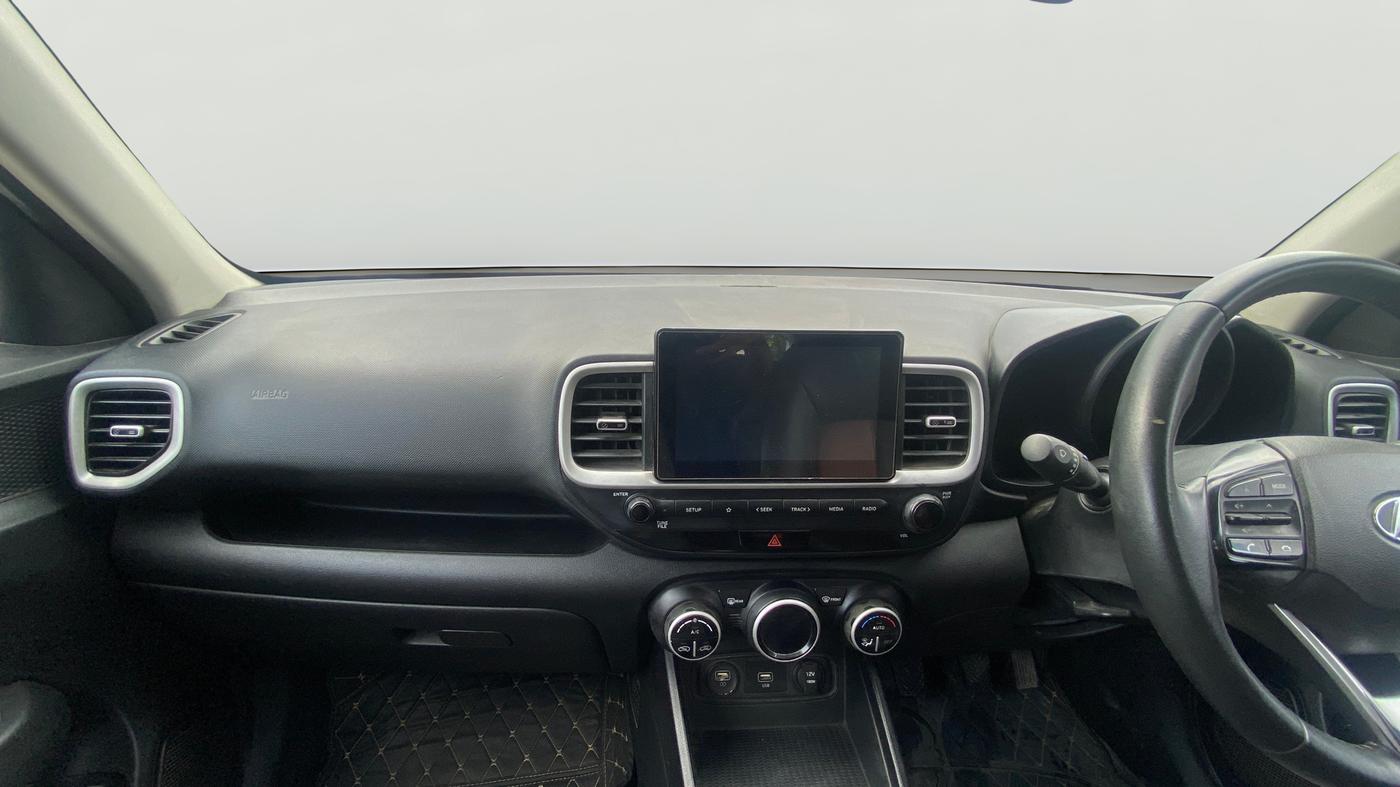2020 Hyundai VENUE S+ 1.2, Petrol, Manual, 68,138 km, Air Conditioner