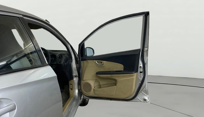 2014 Honda Brio VX AT, Petrol, Automatic, 81,589 km, RHS Front Door