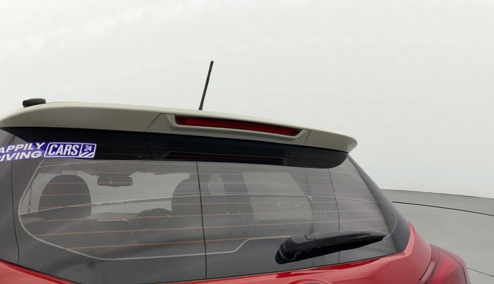 2022 Mahindra XUV300 W8 (O) 1.2 PETROL AMT DUAL TONE, Petrol, Automatic, 29,845 km, Rear Wiper