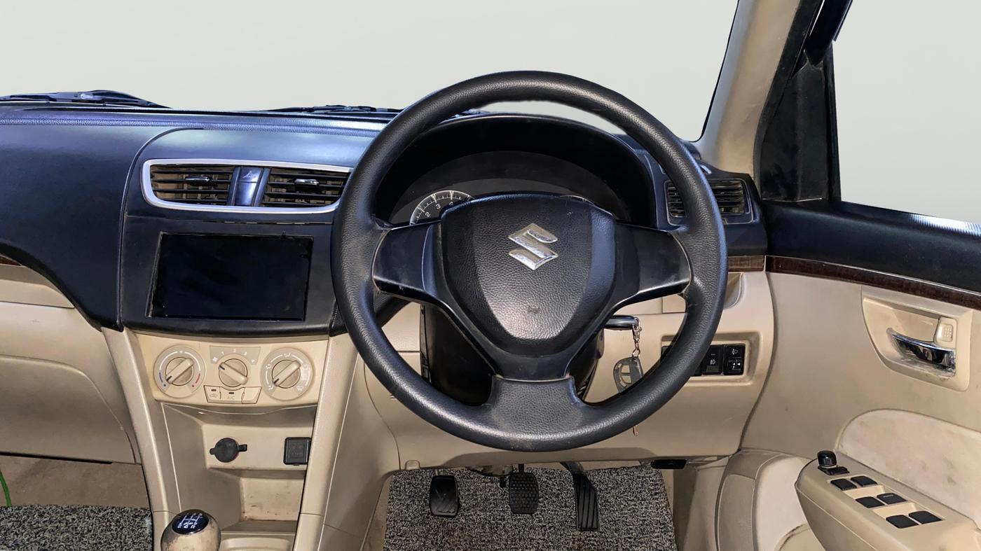2016 Maruti Swift Dzire VXI, CNG, Manual, 96,129 km, Steering Wheel Close Up