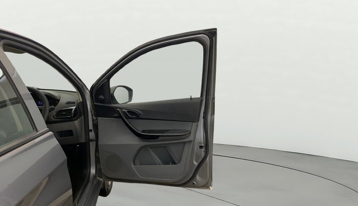 2018 Tata TIGOR XM PETROL, Petrol, Manual, 71,571 km, RHS Front Door