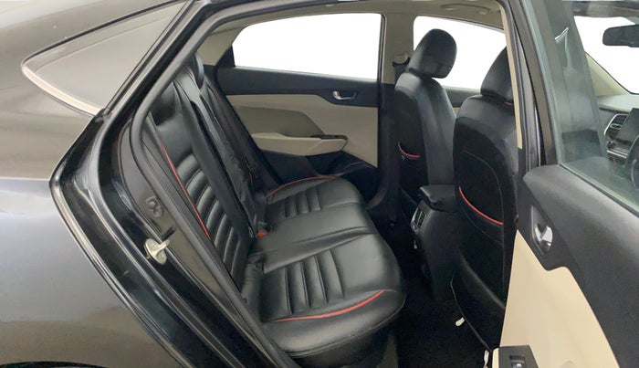 2021 Hyundai Verna SX 1.5 VTVT, Petrol, Manual, 66,101 km, Right Side Rear Door Cabin