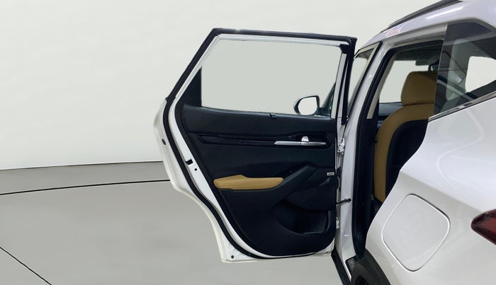 2023 KIA SELTOS HTX PLUS 1.5 IMT DIESEL, Diesel, Manual, 18,778 km, LHS Rear Door