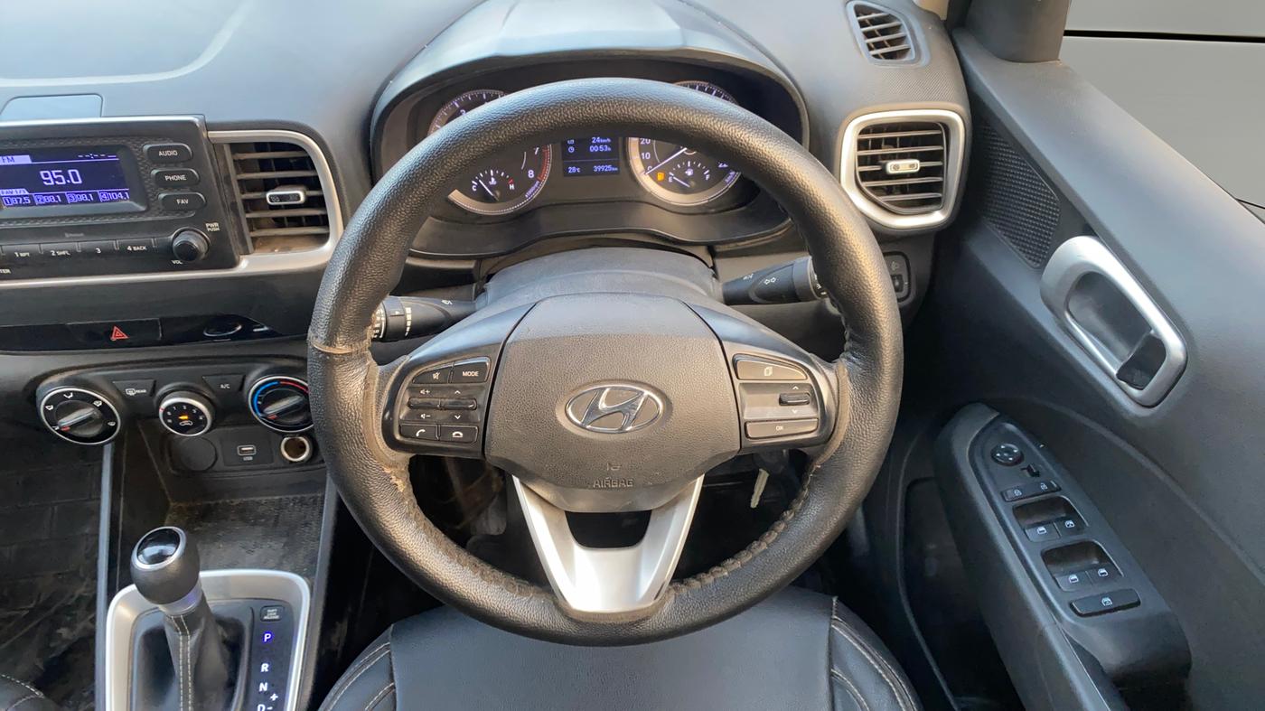 2020 Hyundai VENUE S 1.0 TURBO DCT, Petrol, Automatic, 39,963 km, Steering Wheel Close Up