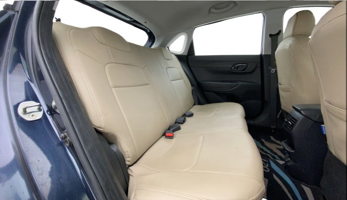 2022 Hyundai NEW I20 MAGNA 1.2 MT, Petrol, Manual, 51,714 km, Right Side Rear Door Cabin