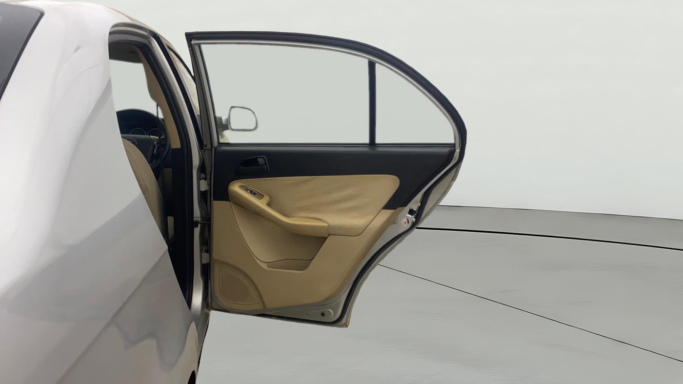 2013 Tata Manza LX QUADRAJET, Diesel, Manual, 79,547 km, RHS Rear Door