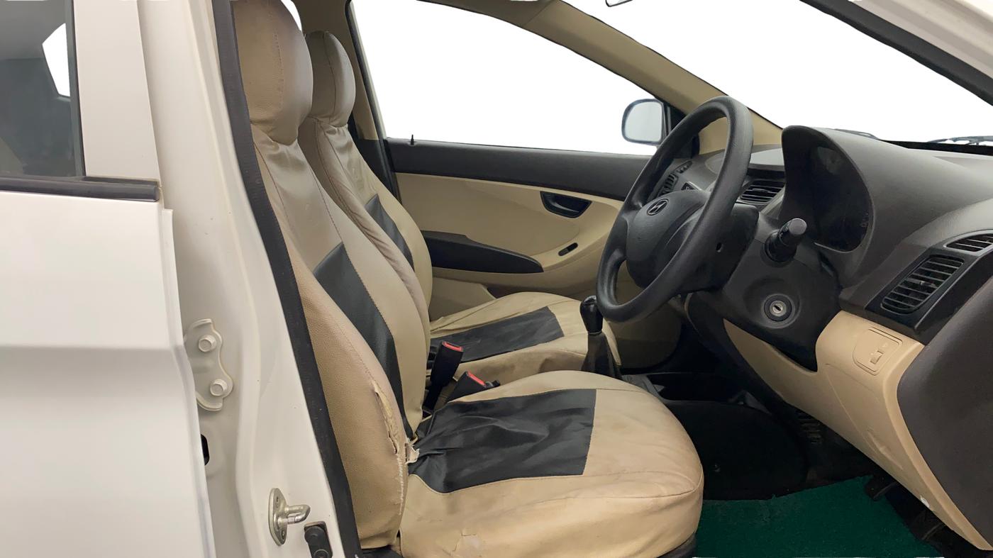 2018 Hyundai Eon ERA +, Petrol, Manual, 45,421 km, Right Side Front Door Cabin