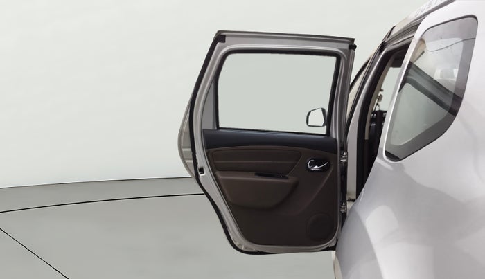 2016 Renault Duster 110 PS RXZ 4X2 AMT DIESEL, Diesel, Automatic, 90,036 km, LHS Rear Door