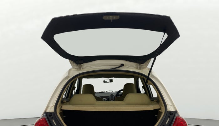 2013 Honda Brio V MT, Petrol, Manual, 91,914 km, Boot Door Open