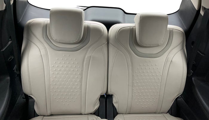 2022 Mahindra XUV700 AX 5 D AT 7 STR, Diesel, Automatic, 65,725 km, Third Seat Row ( optional )