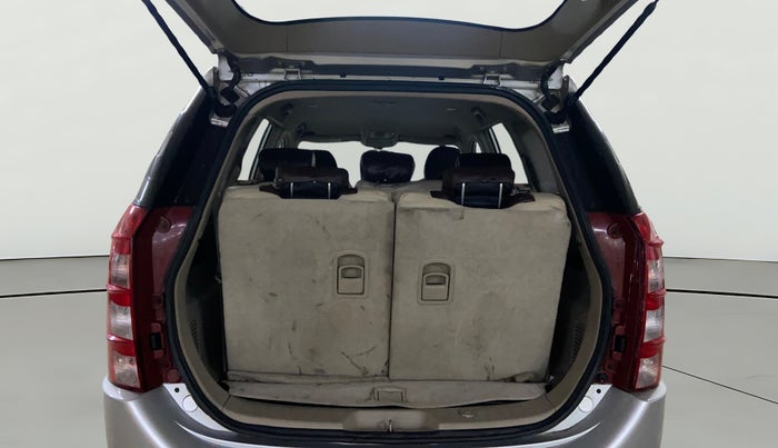 2017 Mahindra XUV500 W6, Diesel, Manual, 94,851 km, Boot Open Zoomed View