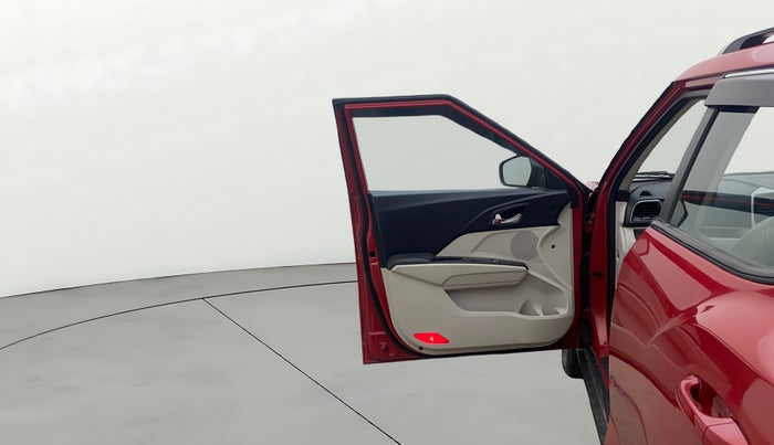 2019 Mahindra XUV300 W8 (O) 1.5 DIESEL, Diesel, Manual, 72,217 km, LHS Front Door