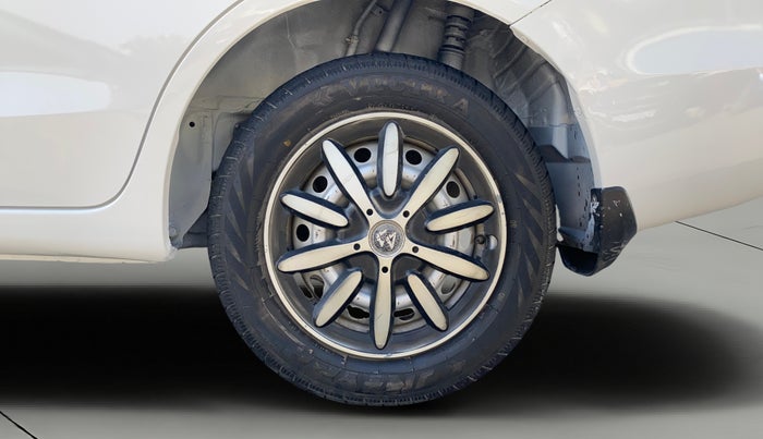 2017 Honda Amaze 1.2L I-VTEC E, Petrol, Manual, 1,25,022 km, Left Rear Wheel