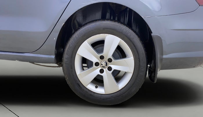 2018 Skoda Rapid AMBITION 1.6 MPI AT, Petrol, Automatic, 56,449 km, Left Rear Wheel