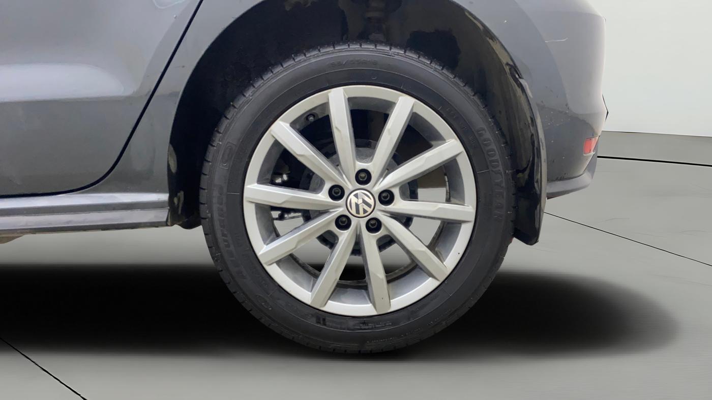 2021 Volkswagen Polo HIGHLINE PLUS 1.0L TSI AT, Petrol, Automatic, 18,556 km, Left Rear Wheel