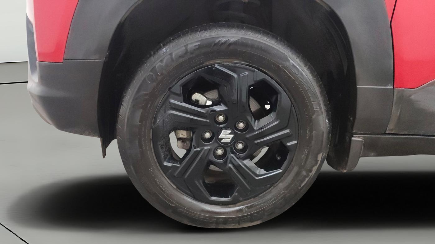 2024 Maruti BREZZA ZXI SMART HYBRID DUAL TONE, Petrol, Manual, 11,358 km, Left Front Wheel