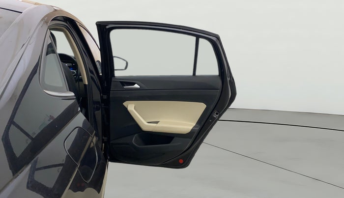 2024 Volkswagen VIRTUS TOPLINE TSI 1.0 AT, Petrol, Automatic, 25,122 km, RHS Rear Door