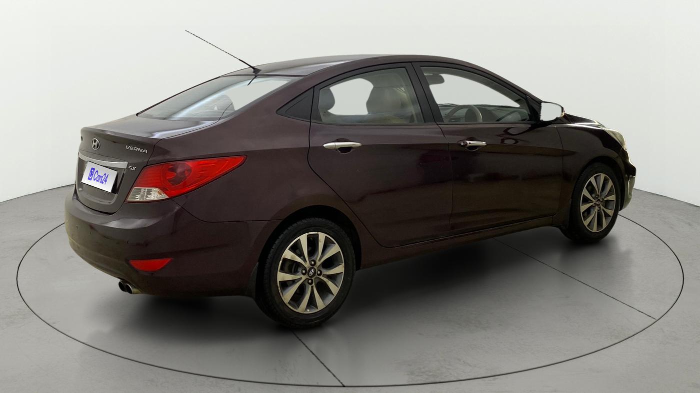 2013 Hyundai Verna FLUIDIC 1.6 CRDI SX OPT AT, Diesel, Automatic, 30,869 km, Right Back Diagonal