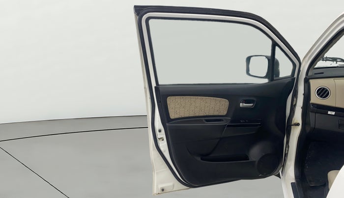 2017 Maruti Wagon R 1.0 VXI (O) AMT, Petrol, Automatic, 60,978 km, LHS Front Door