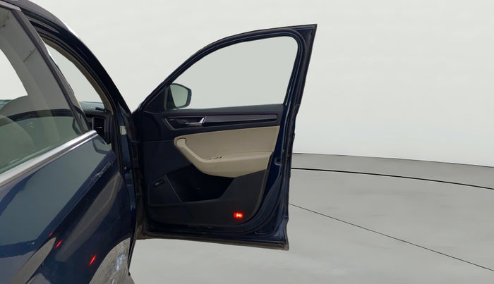 2017 Skoda Kodiaq STYLE 2.0 TDI 4X4 AT, Diesel, Automatic, 68,521 km, RHS Front Door