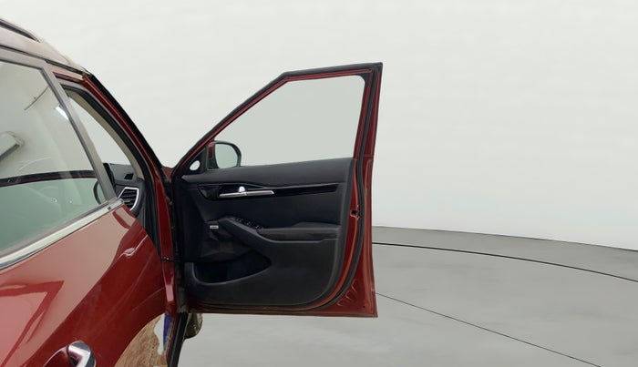 2021 KIA SELTOS GTX PLUS AT 1.5 DIESEL, Diesel, Automatic, 92,301 km, RHS Front Door