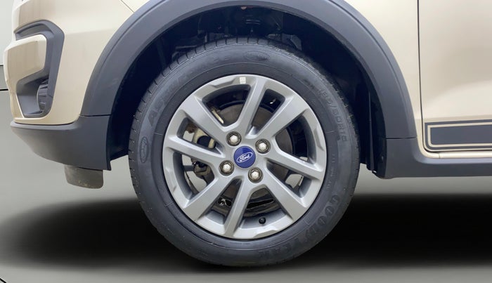 2018 Ford FREESTYLE TITANIUM 1.2 PETROL, Petrol, Manual, 21,205 km, Left Front Wheel