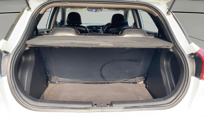 2019 Hyundai Elite i20 MAGNA PLUS 1.2, Petrol, Manual, 19,797 km, Boot Open Zoomed View