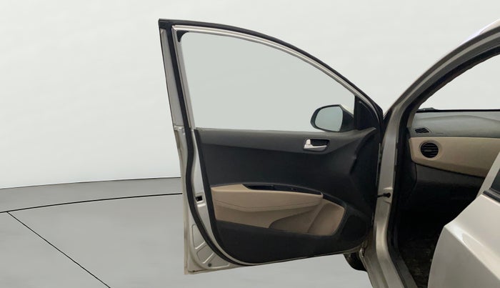 2017 Hyundai Xcent S 1.2, Petrol, Manual, 1,09,122 km, LHS Front Door