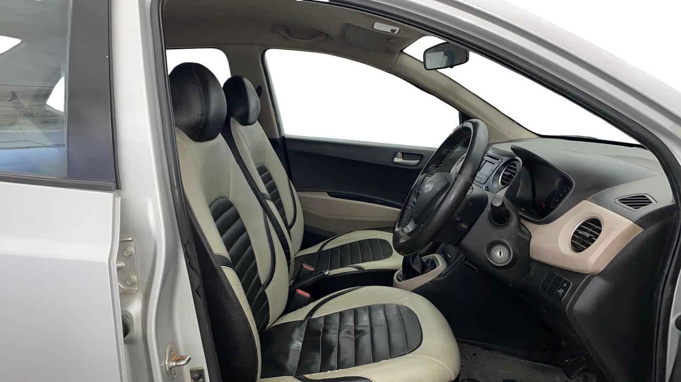 2015 Hyundai Xcent S 1.2, Petrol, Manual, 40,345 km, Right Side Front Door Cabin