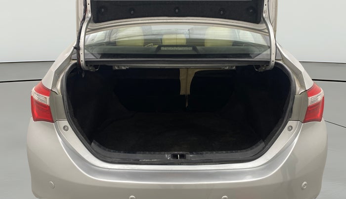 2015 Toyota Corolla Altis JS PETROL, Petrol, Manual, 1,20,681 km, Boot Open Zoomed View