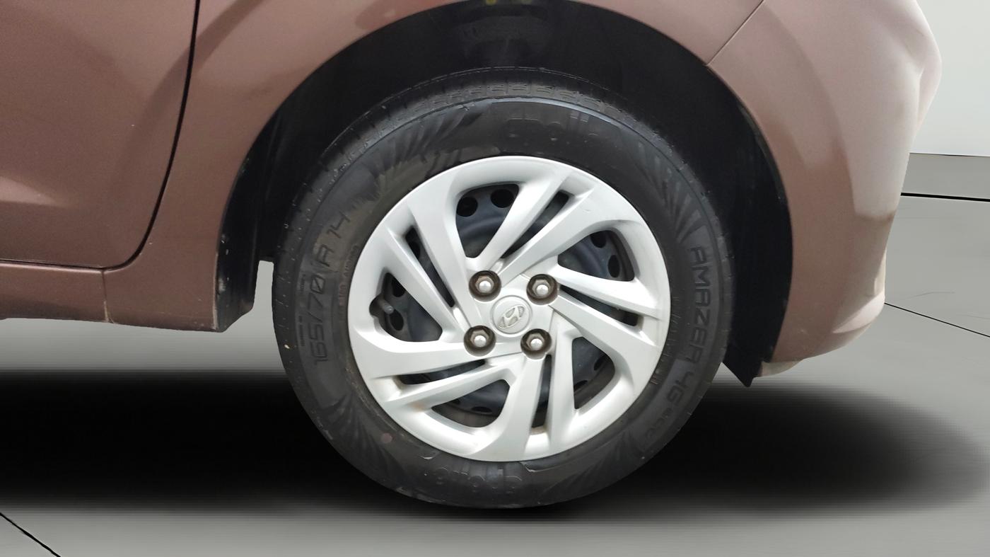 2022 Hyundai AURA S 1.2 CNG, CNG, Manual, 12,695 km, Right Front Wheel