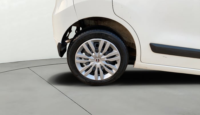 2017 Maruti Wagon R 1.0 VXI, CNG, Manual, 71,620 km, Right Rear Wheel