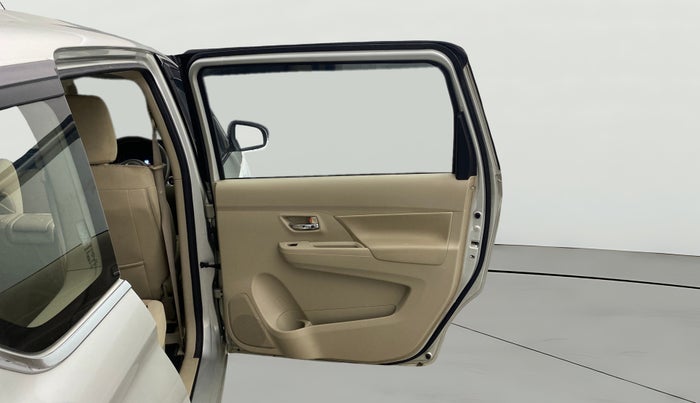 2020 Maruti Ertiga ZXI+ SHVS, Petrol, Manual, 32,513 km, RHS Rear Door