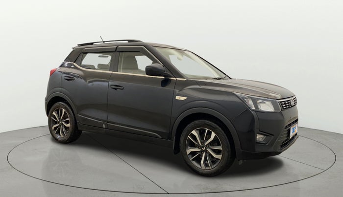 2019 Mahindra XUV300 W6 1.2 PETROL, Petrol, Manual, 67,763 km, Right Front Diagonal