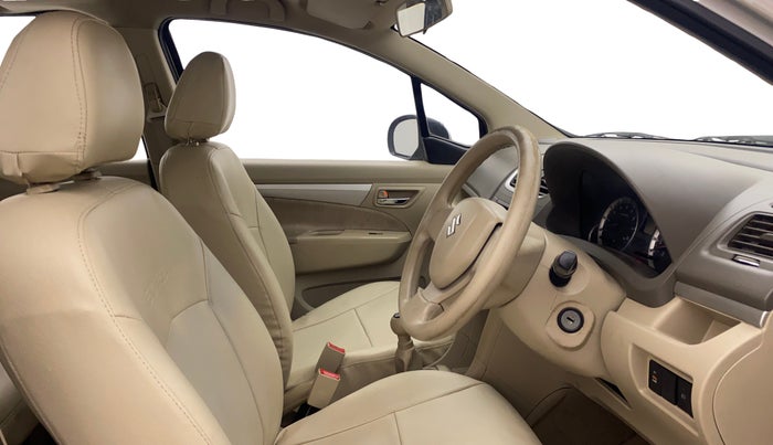 2013 Maruti Ertiga VXI, Petrol, Manual, 1,12,352 km, Right Side Front Door Cabin