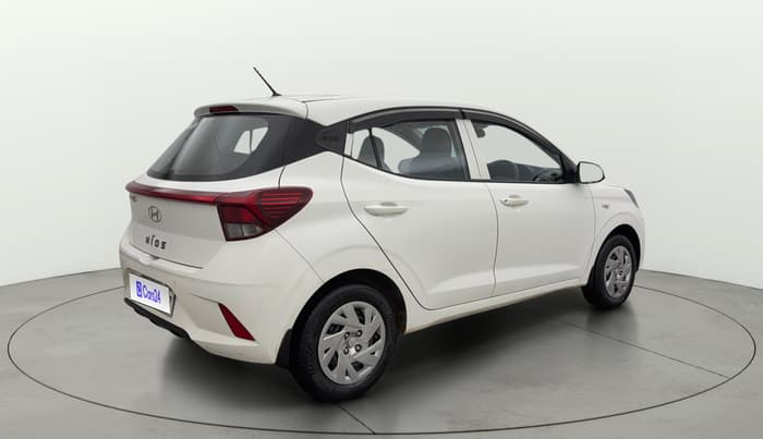 2023 Hyundai GRAND I10 NIOS MAGNA 1.2 KAPPA VTVT, Petrol, Manual, 32,543 km, Right Back Diagonal