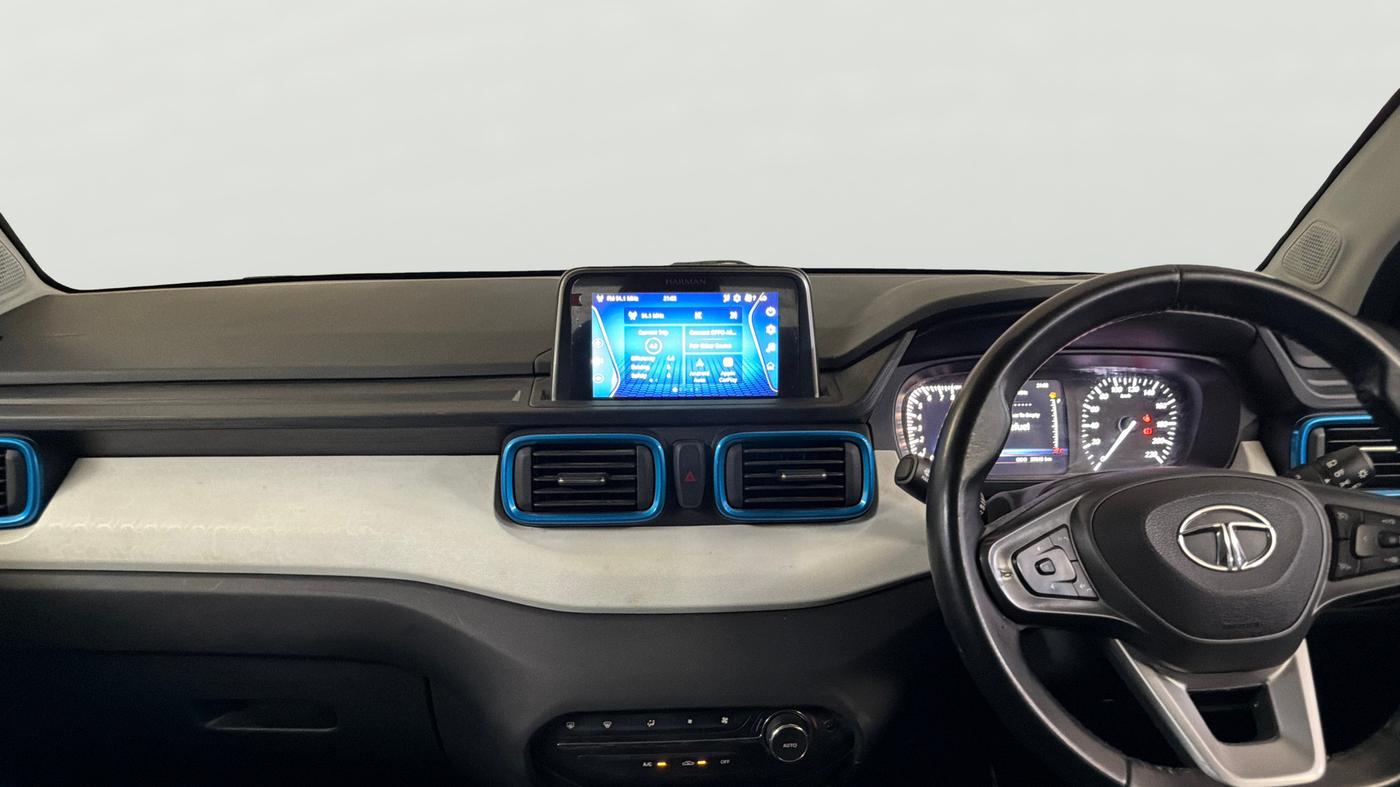 2022 Tata PUNCH CREATIVE  AMT, Petrol, Automatic, 37,616 km, Air Conditioner