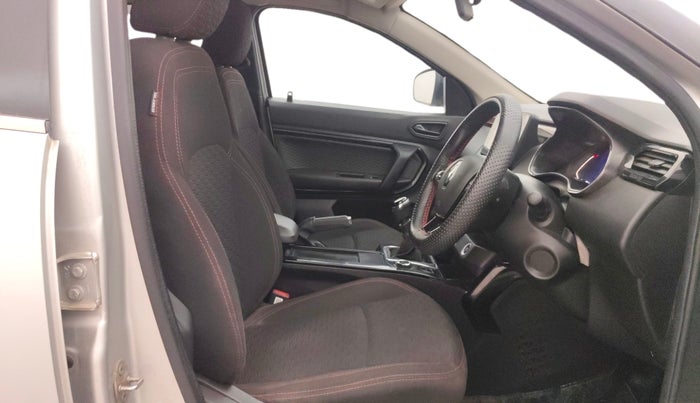 2022 Renault Kiger RXZ MT, Petrol, Manual, 40,096 km, Right Side Front Door Cabin