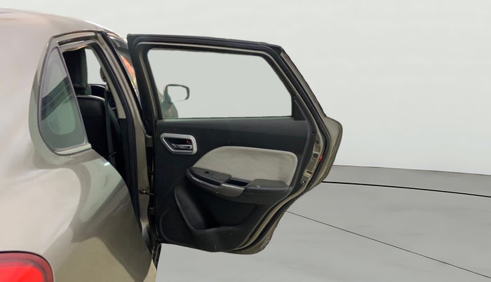 2019 Toyota Glanza V CVT, CNG, Automatic, 84,272 km, RHS Rear Door