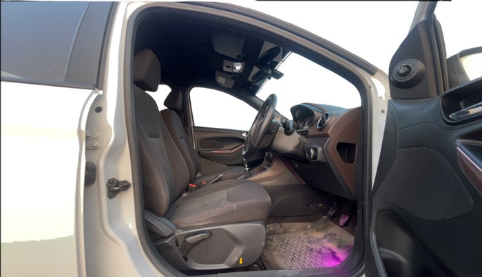 2018 Ford FREESTYLE TITANIUM PLUS 1.5 DIESEL, Diesel, Manual, 70,086 km, Right Side Front Door Cabin