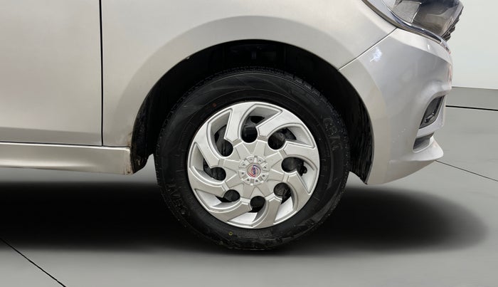 2020 Tata Tiago XT PETROL, Petrol, Manual, 67,564 km, Right Front Wheel