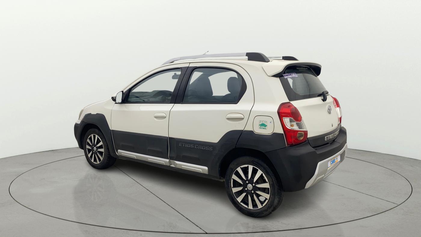 2014 Toyota Etios CROSS 1.2 G, Petrol, Manual, 70,160 km, Left Back Diagonal