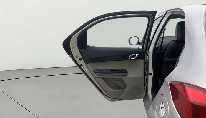 2018 Tata Tiago XZ PETROL, Petrol, Manual, 75,356 km, LHS Rear Door