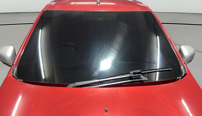 2017 Renault Kwid RXT 1.0 AMT (O), Petrol, Automatic, 79,156 km, Front Windshield