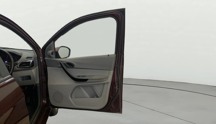 2020 Tata TIGOR XZ PETROL, Petrol, Manual, 85,263 km, RHS Front Door